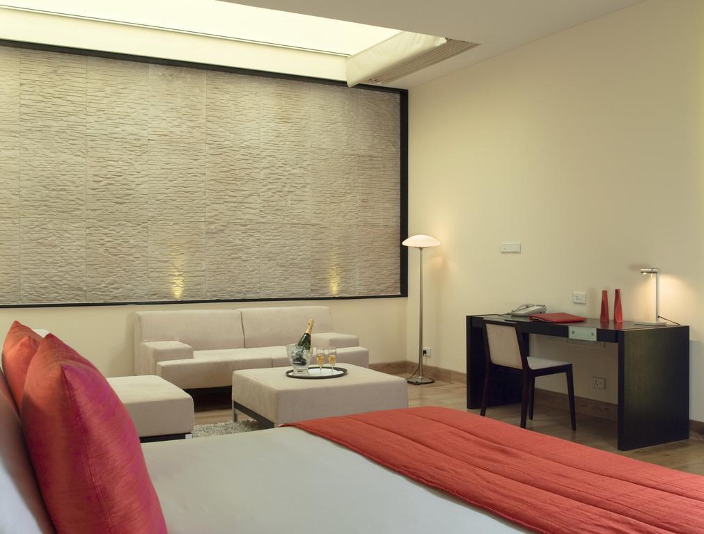 Galaxy Hotel & Spa Gurgaon Dış mekan fotoğraf