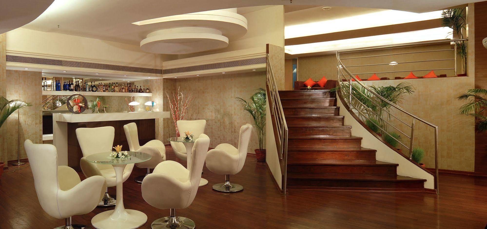 Galaxy Hotel & Spa Gurgaon Dış mekan fotoğraf